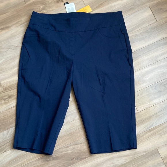 Ruby Rd. Pants - Ruby Rd Capris pant Navy blue pull on contour slimming waistband Clamdigger 22W